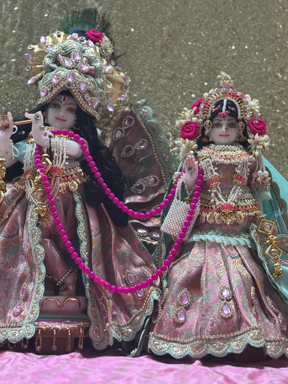 🌟 Radha Krishna (Pink colour)