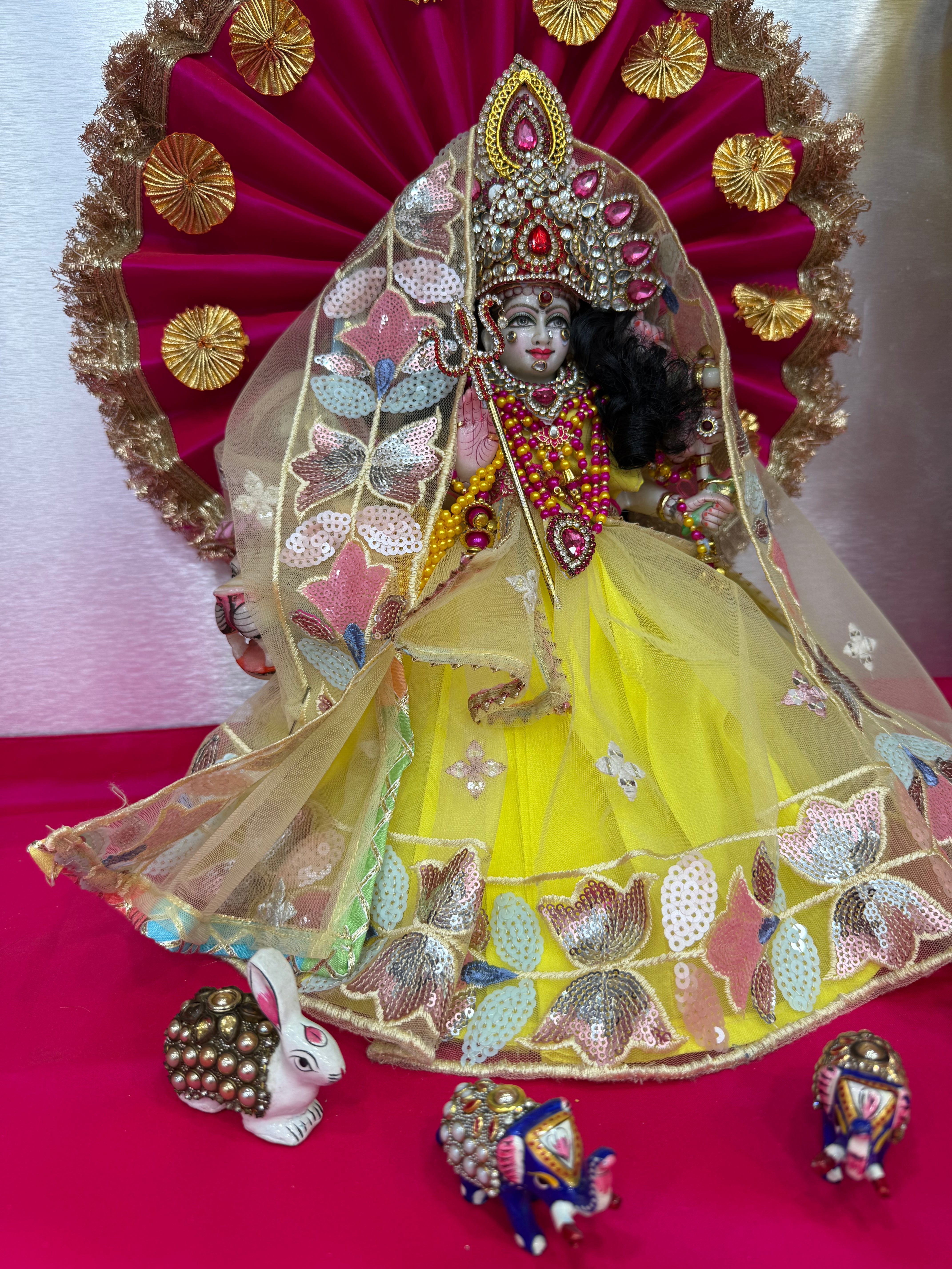 🌟 Mata Rani (yellow with pink stone mukut)