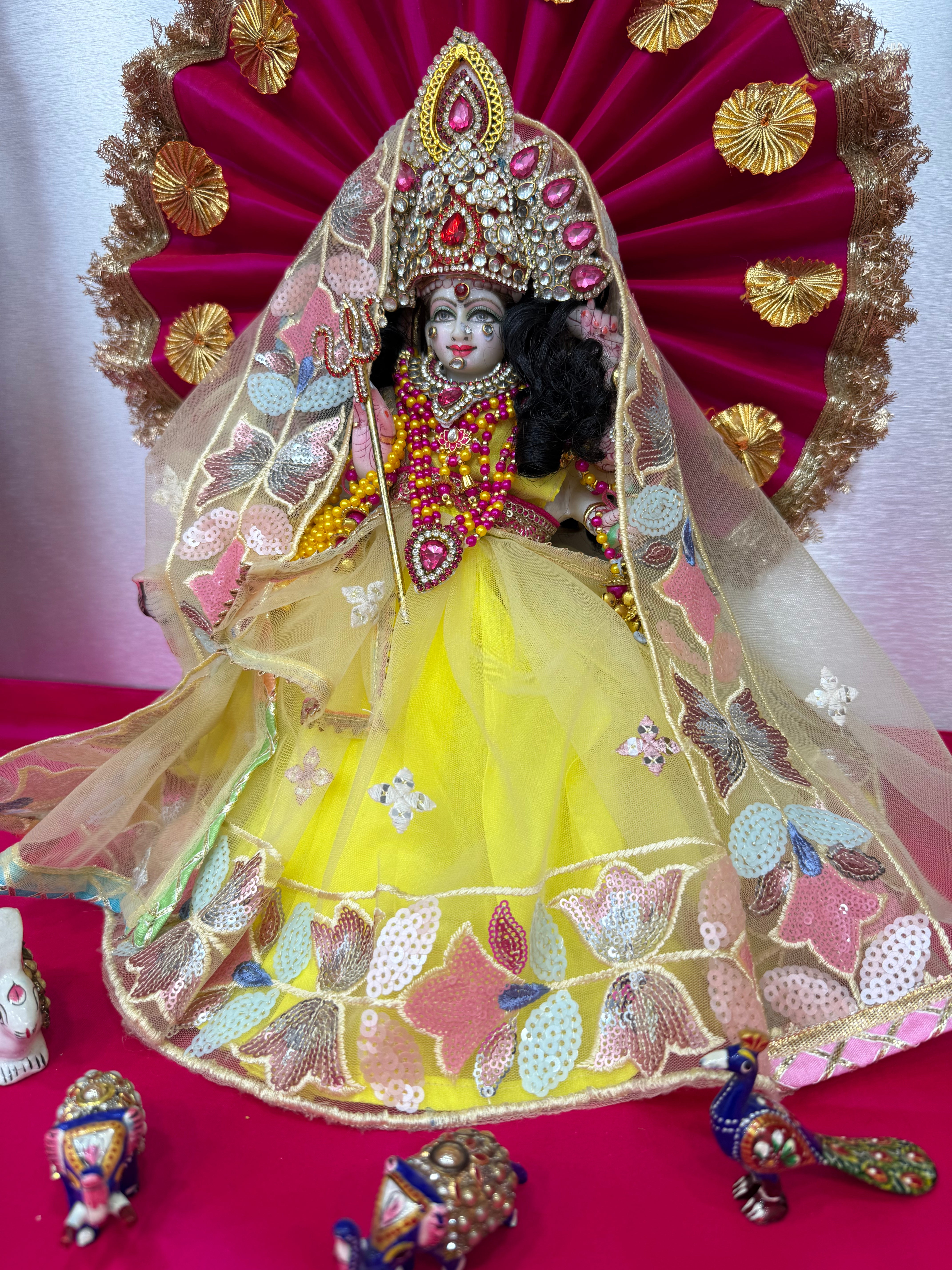 🌟 Mata Rani (yellow with pink stone mukut)