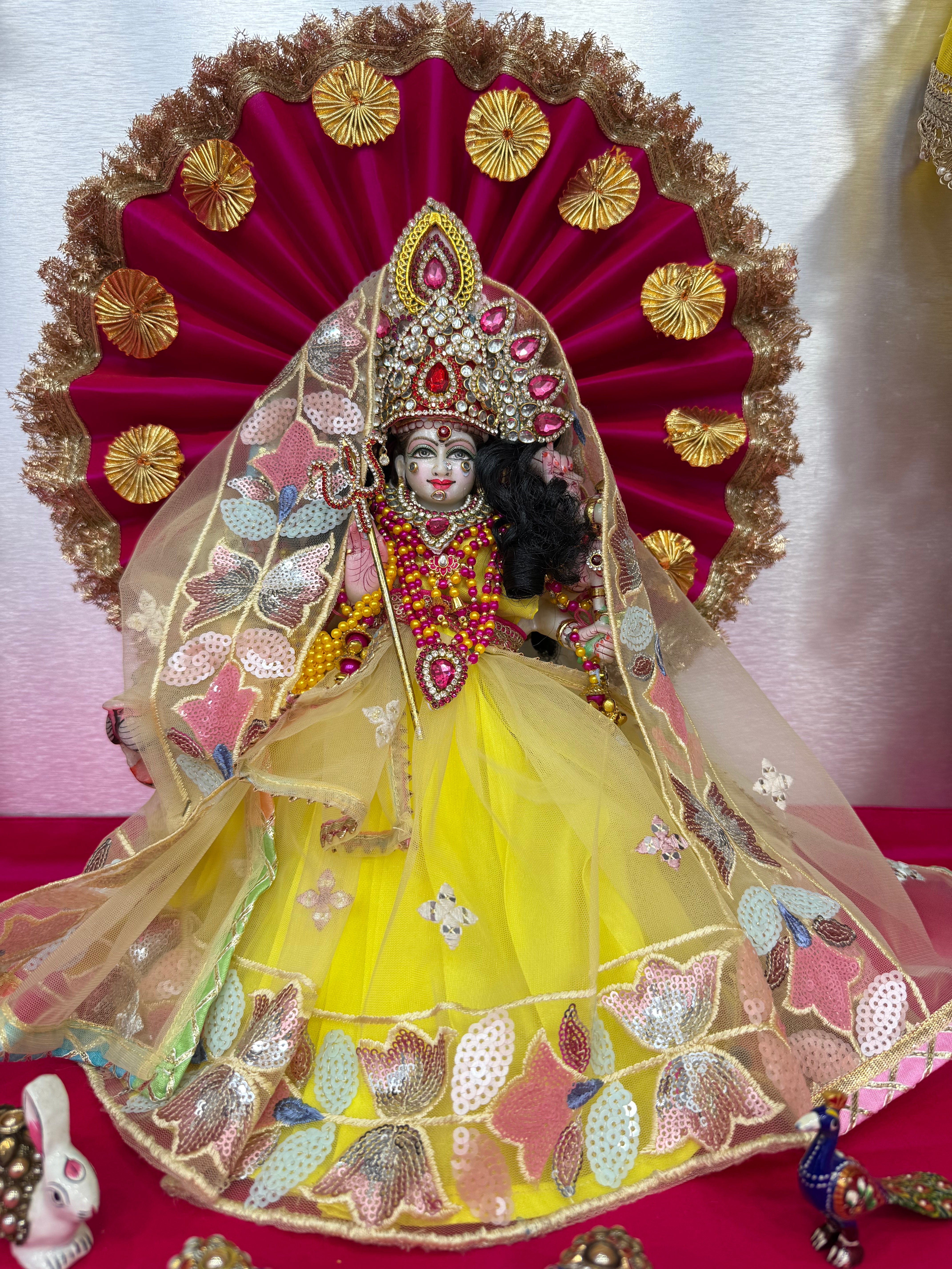 🌟 Mata Rani (yellow with pink stone mukut)