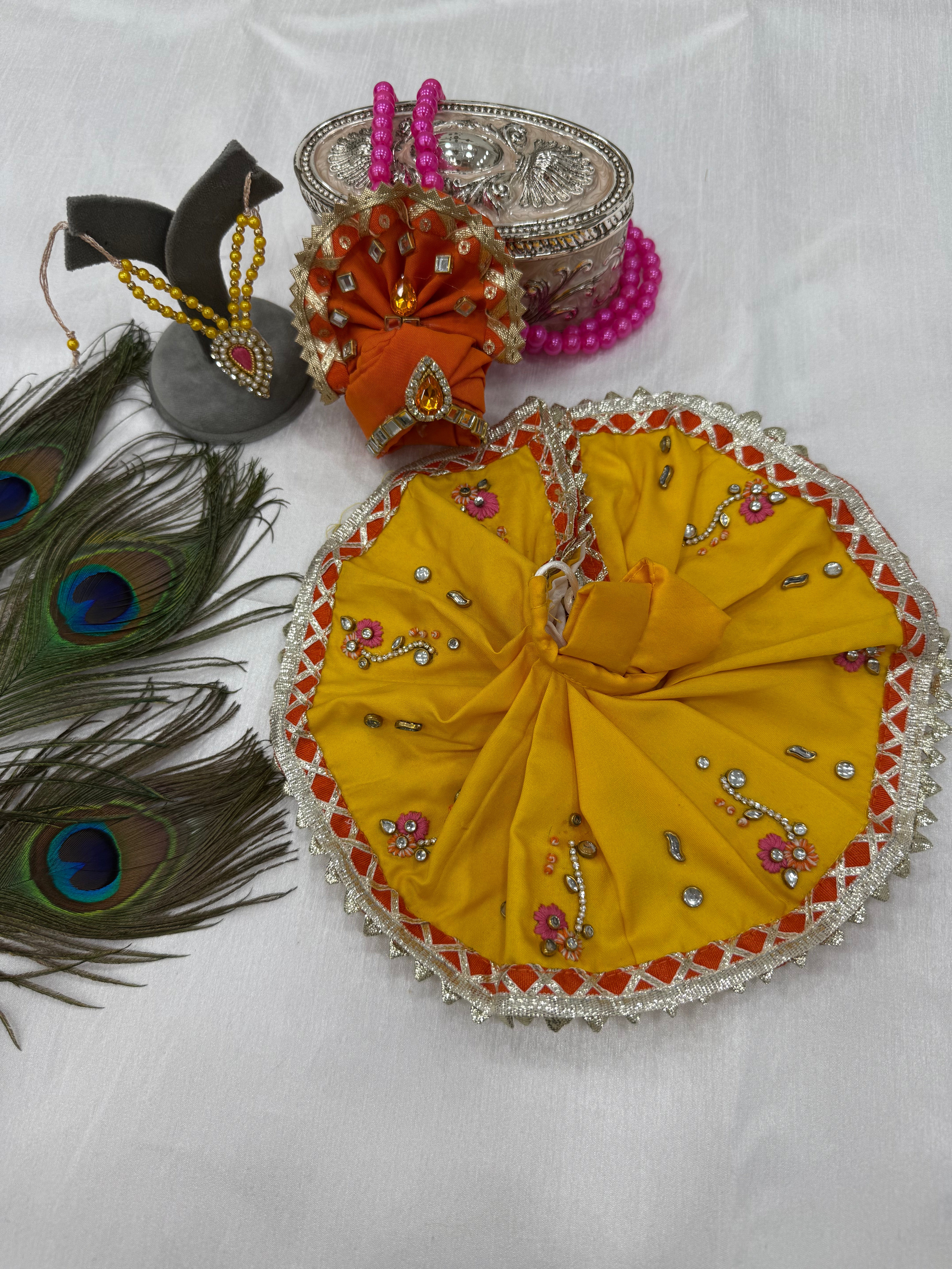 Laddu gopal (Yellow)