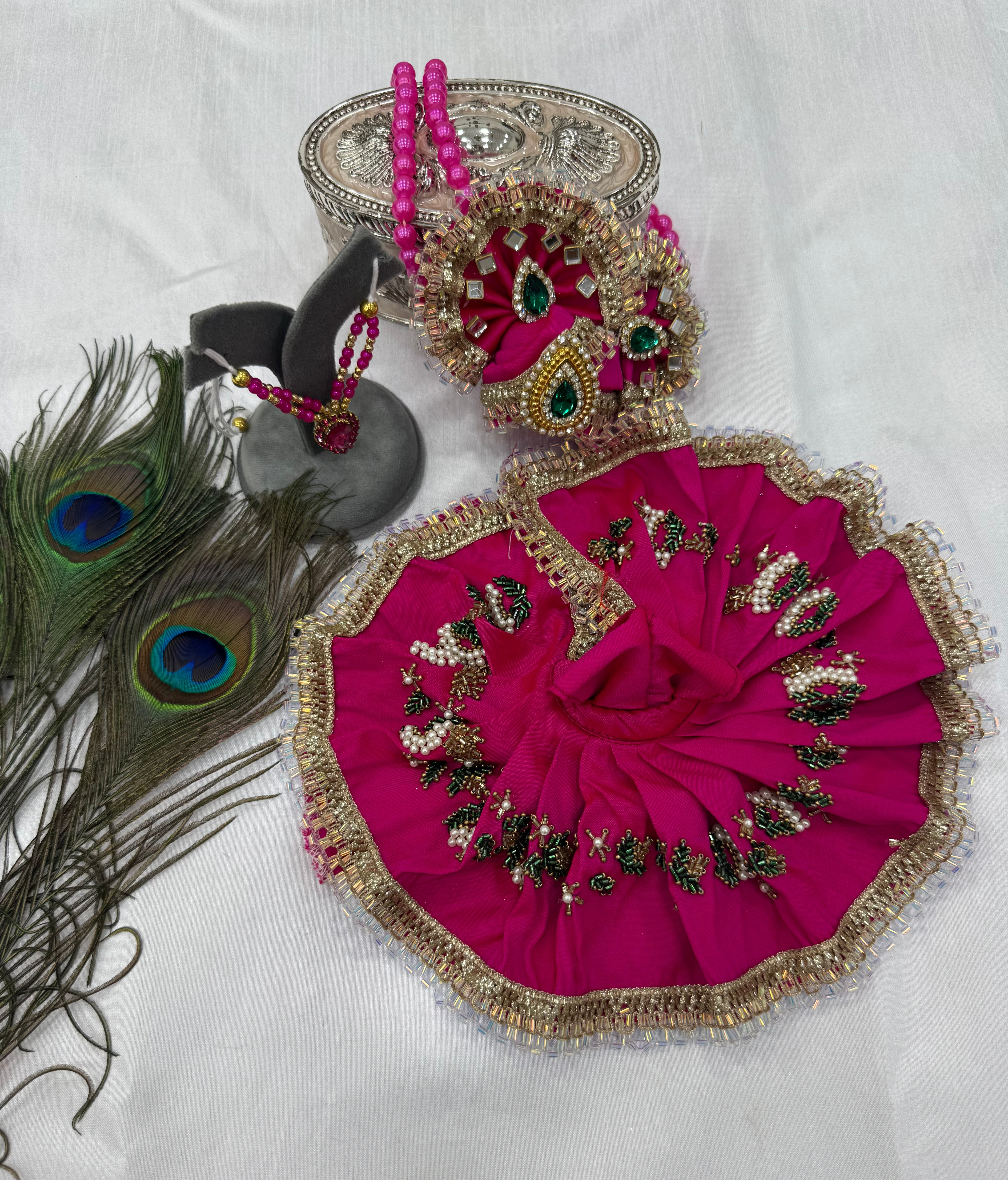 🌟 Laddu gopal (Magenta)
