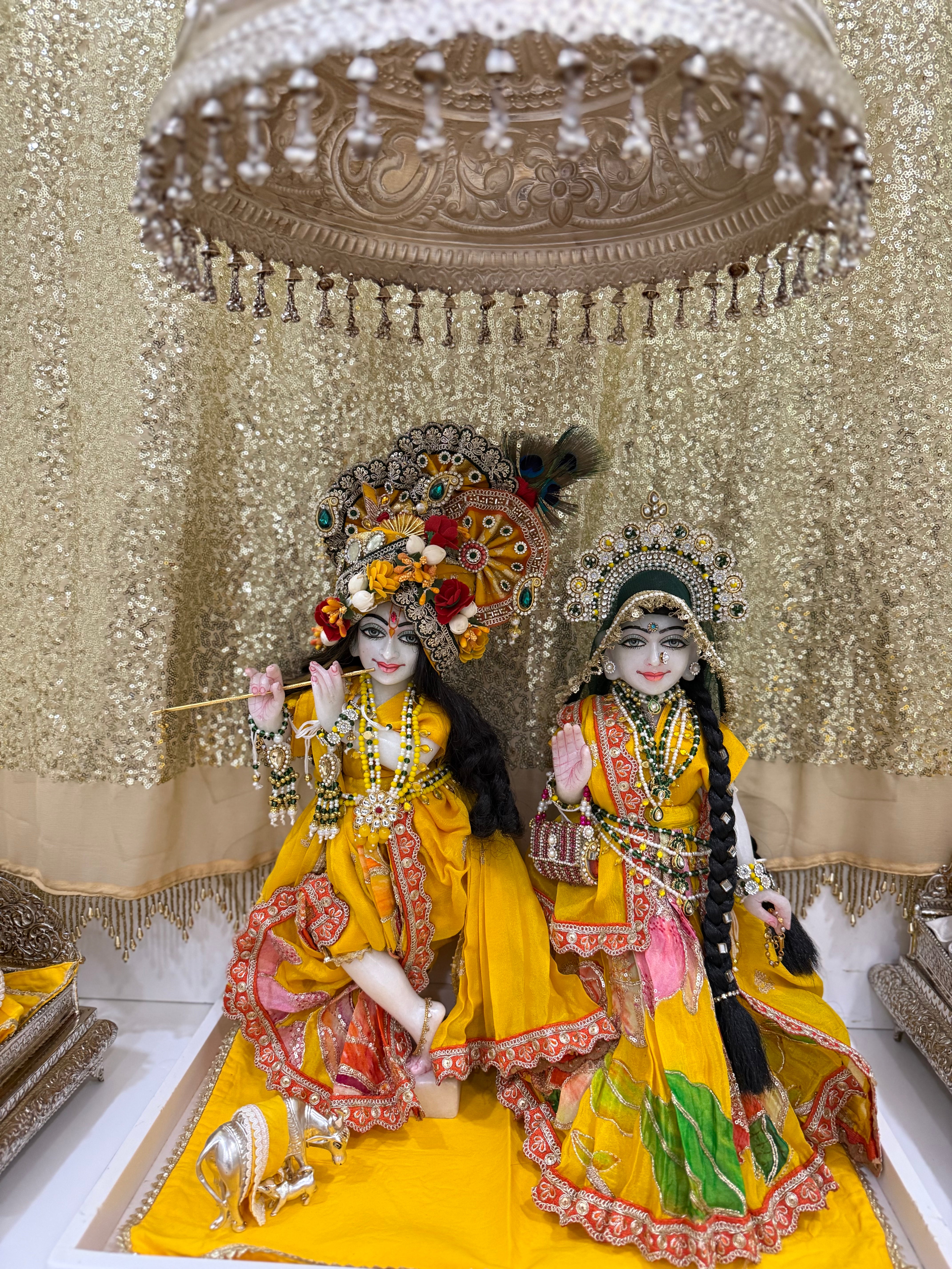 🌟 Radha Krishna (Yellow with orange border)