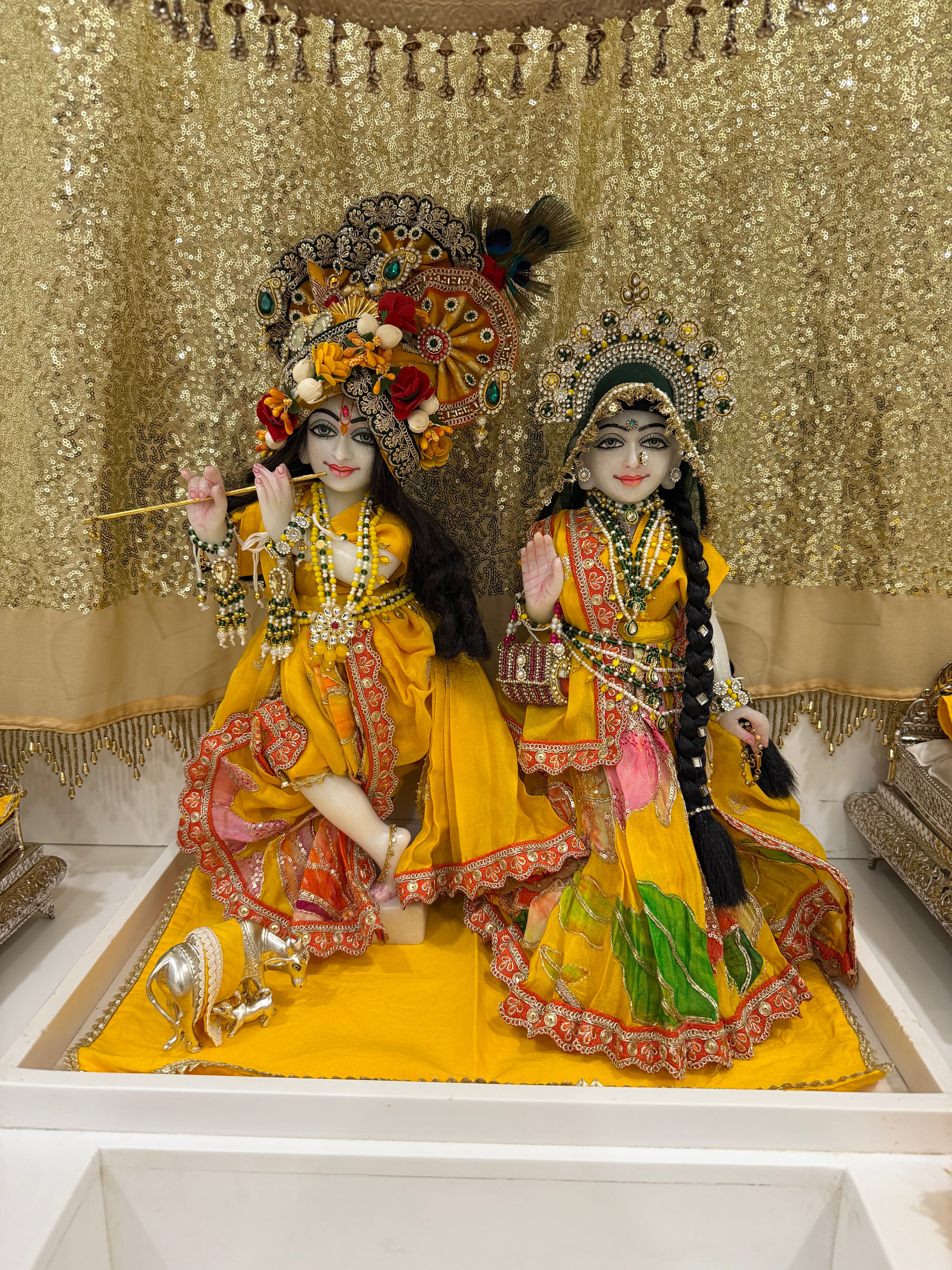🌟 Radha Krishna (Yellow with orange border)