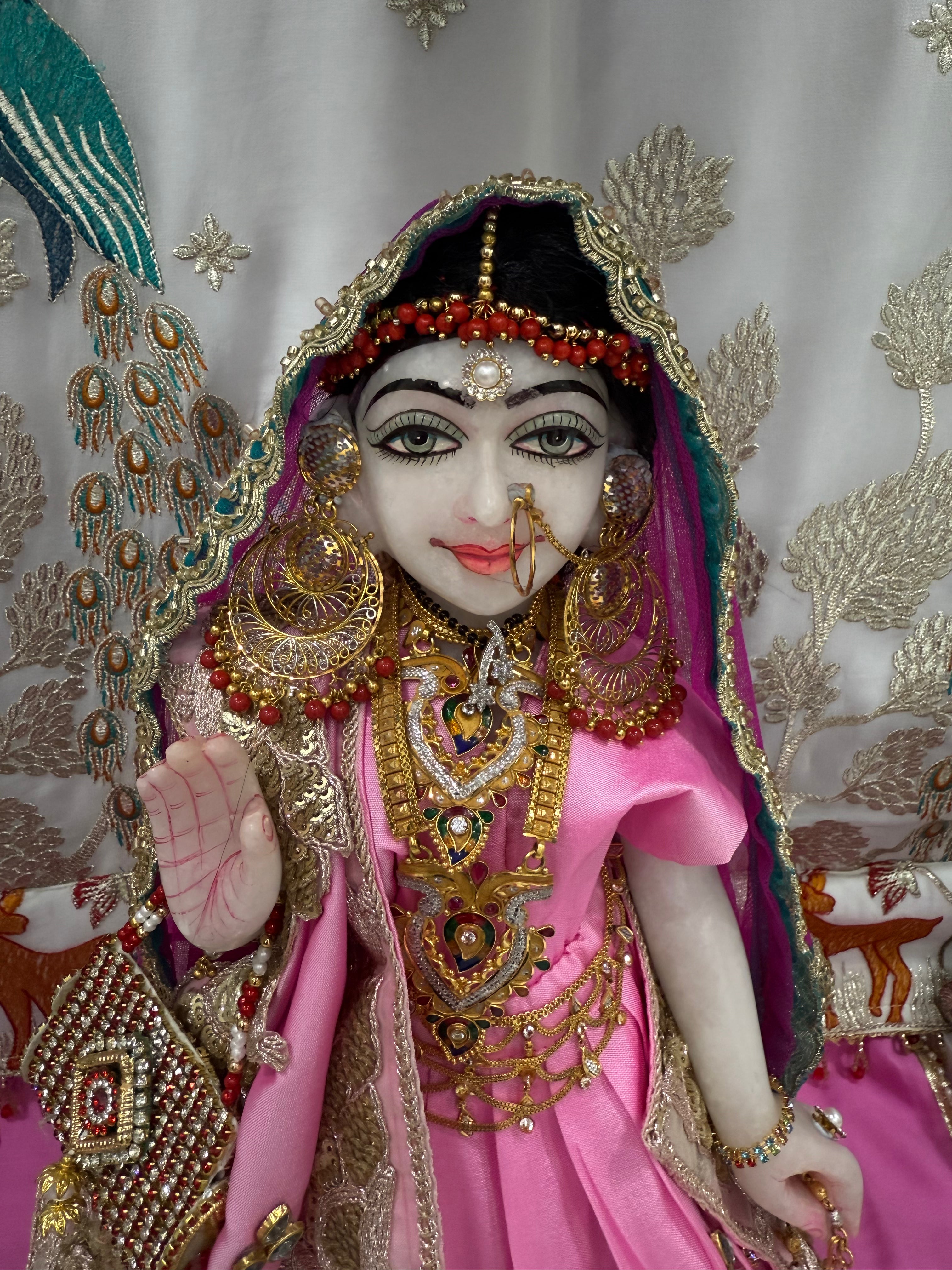 🌟 Radha Krishna (light pink with mirror work)