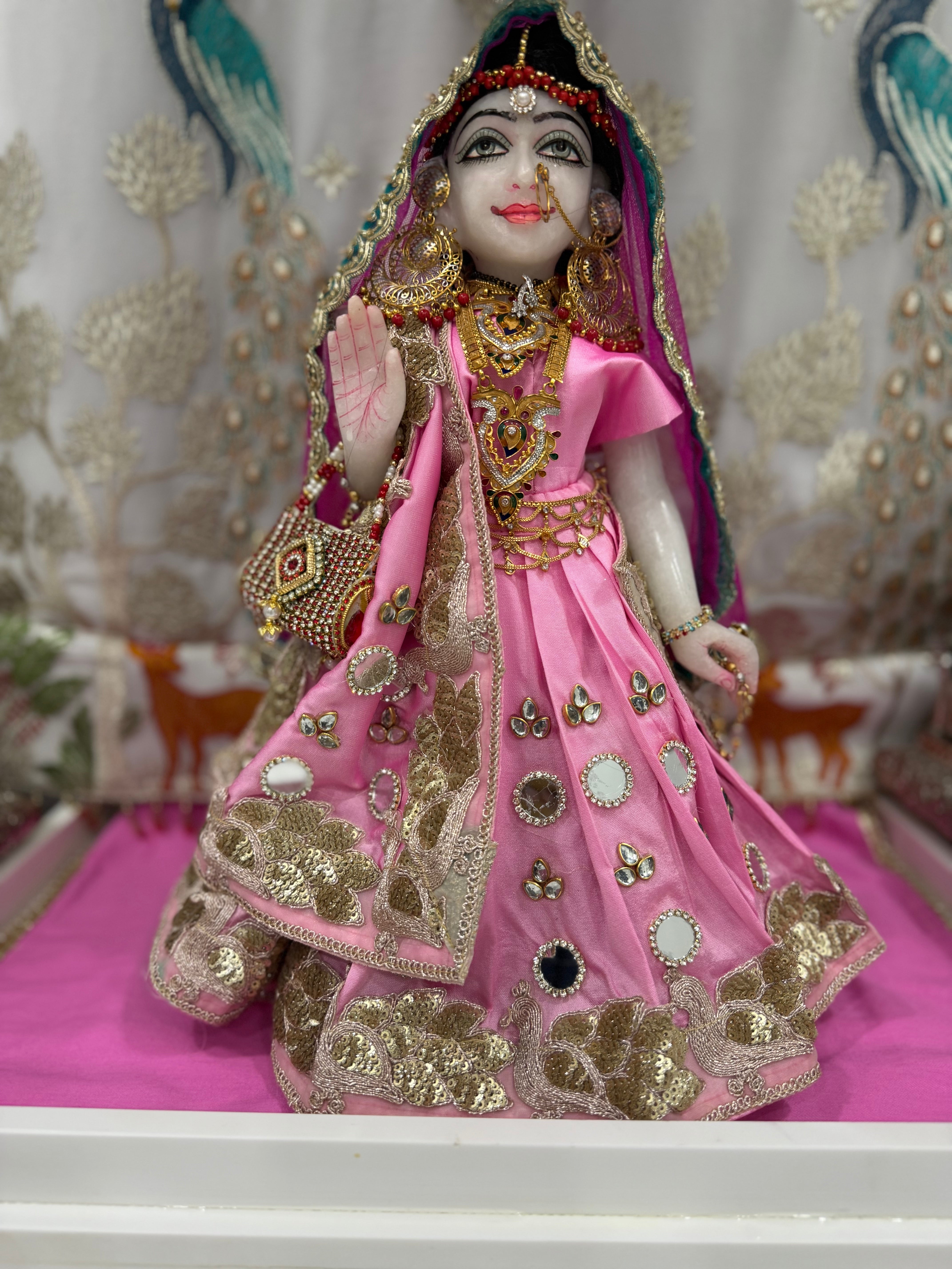 🌟 Radha Krishna (light pink with mirror work)