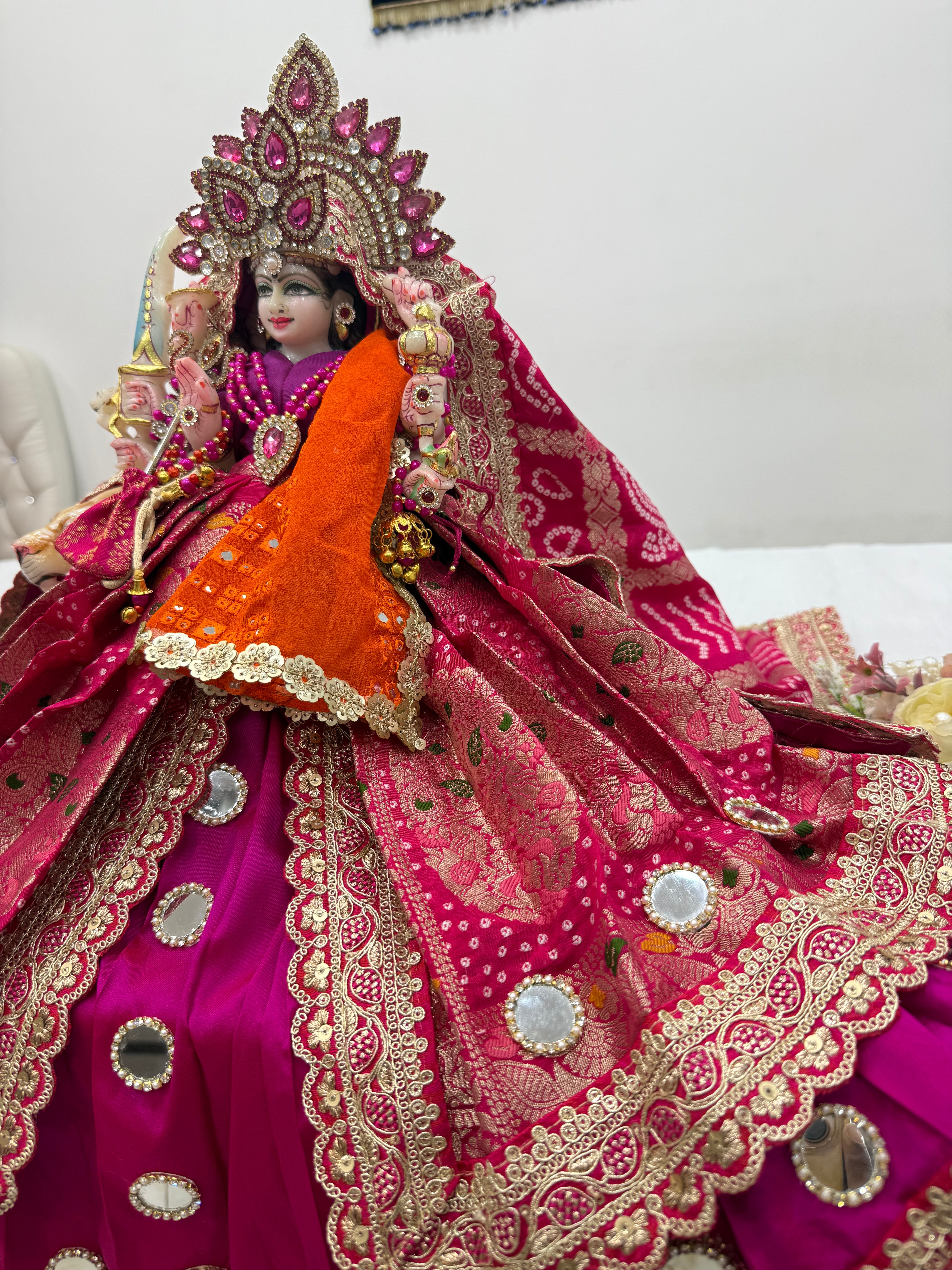🌟 Mata Rani (magenta with mirror work)