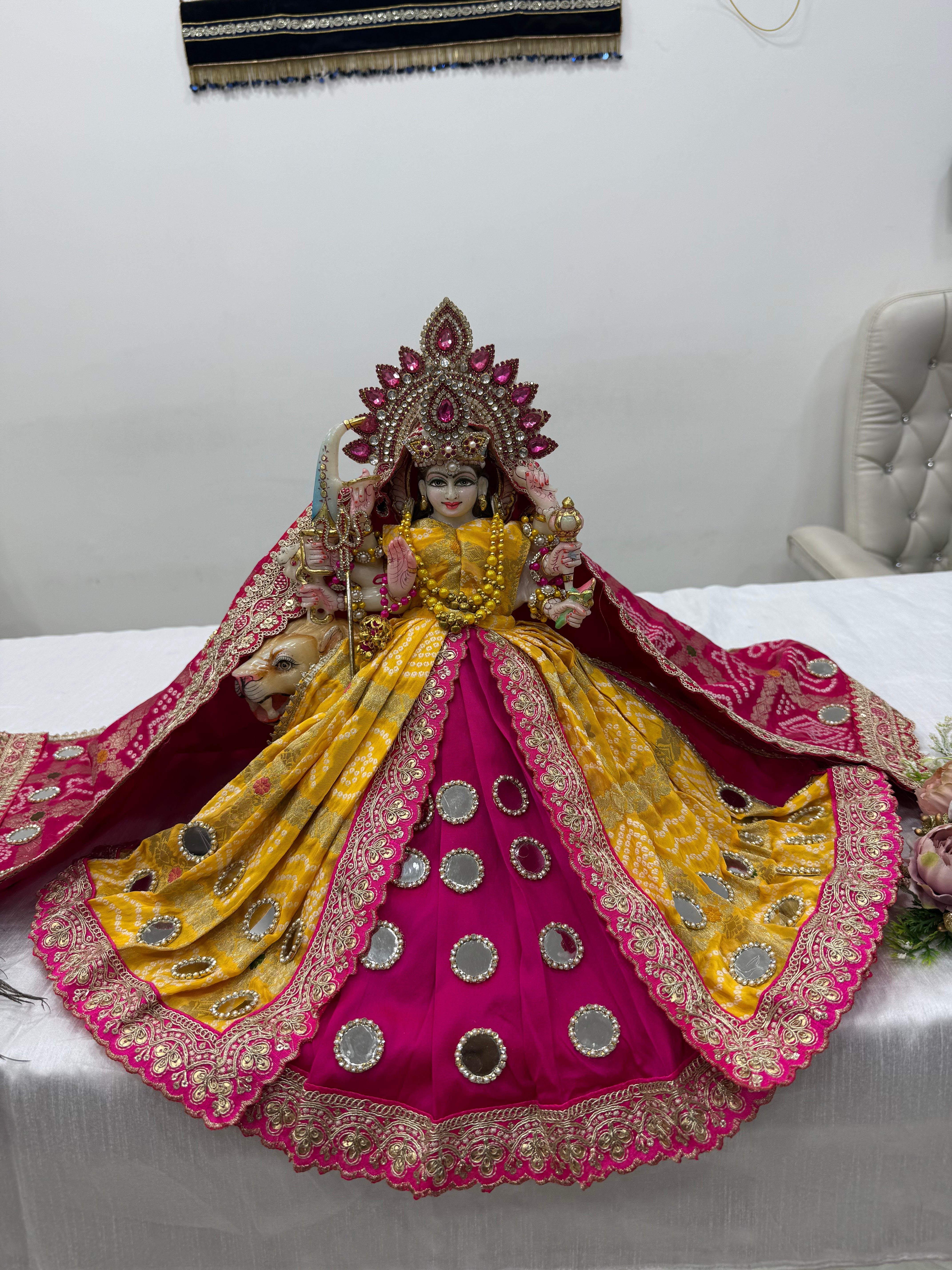 🌟 Mata Rani (yellow with pink mukut)
