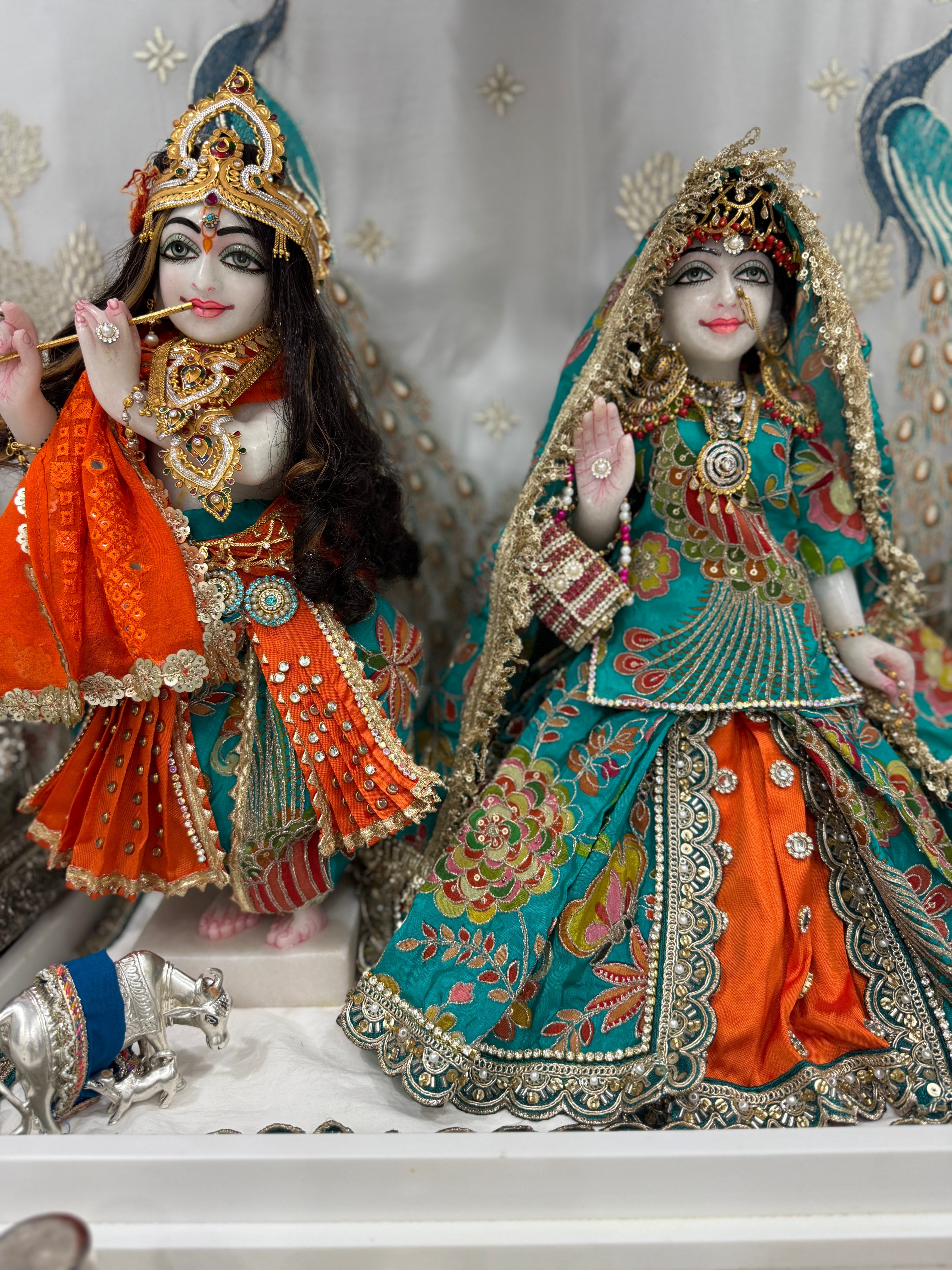🌟 Radha Krishna (teal with orange)