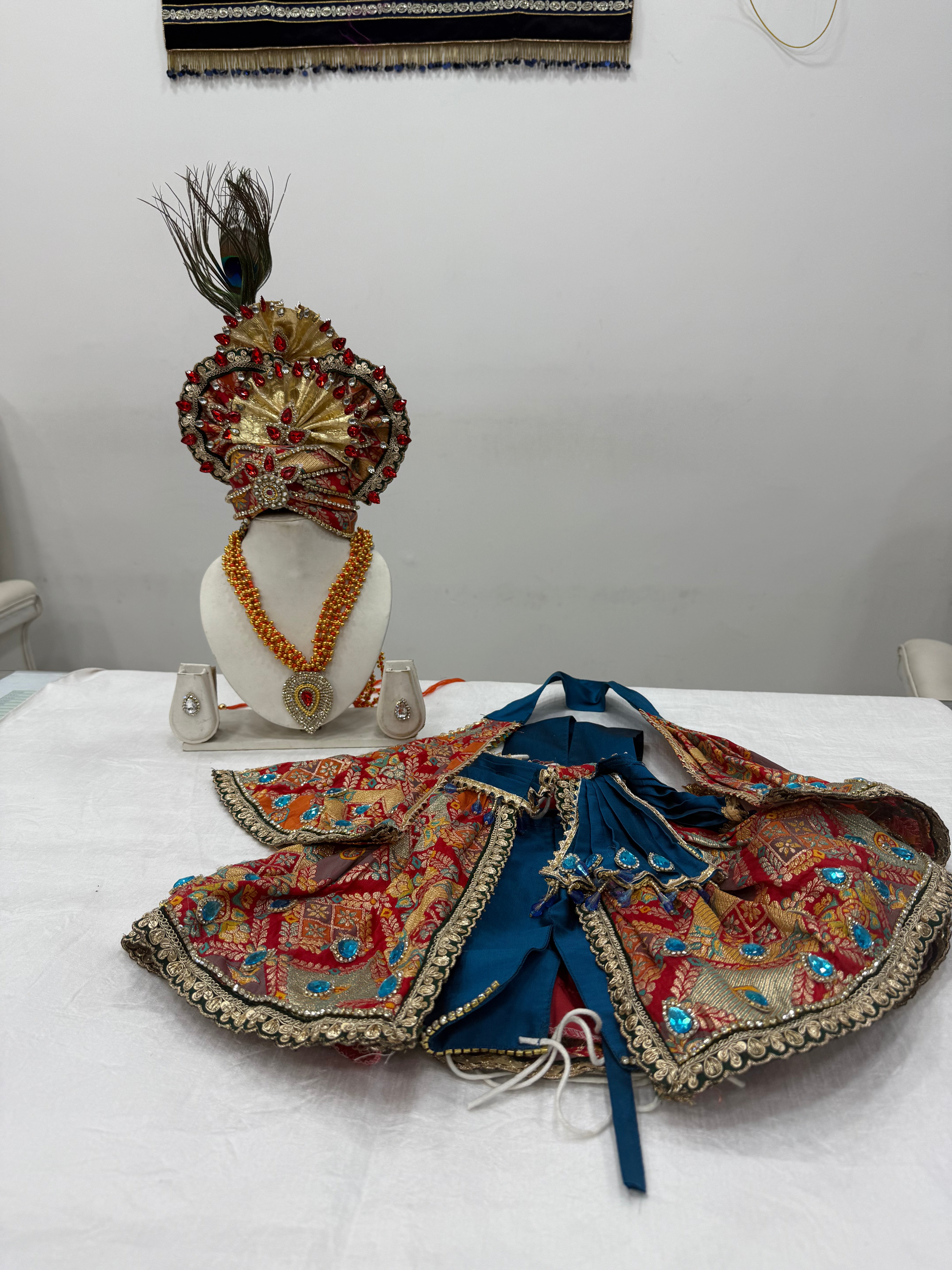 🌟 Radha Krishna Poshak