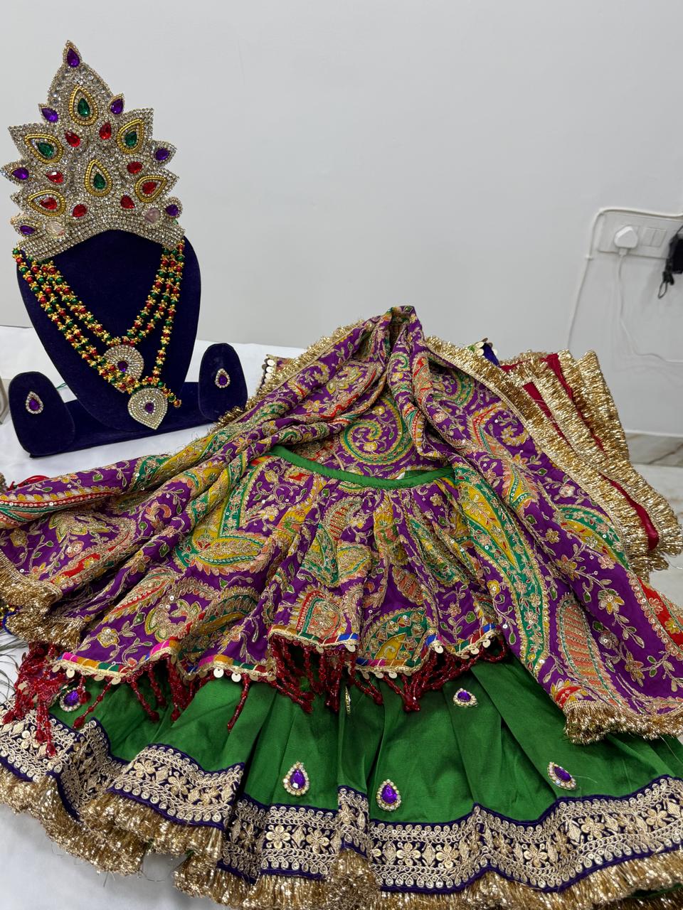 Radha Krishna Ji Poshak & Matching Shringar Set || 2 Feet