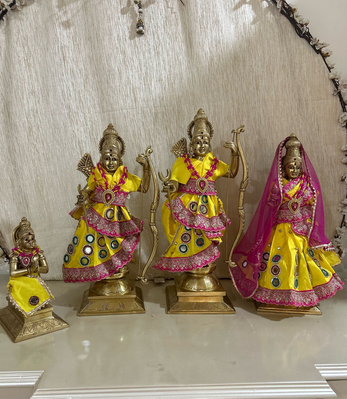 🌟 Ram Darbar (Yellow & Magenta)