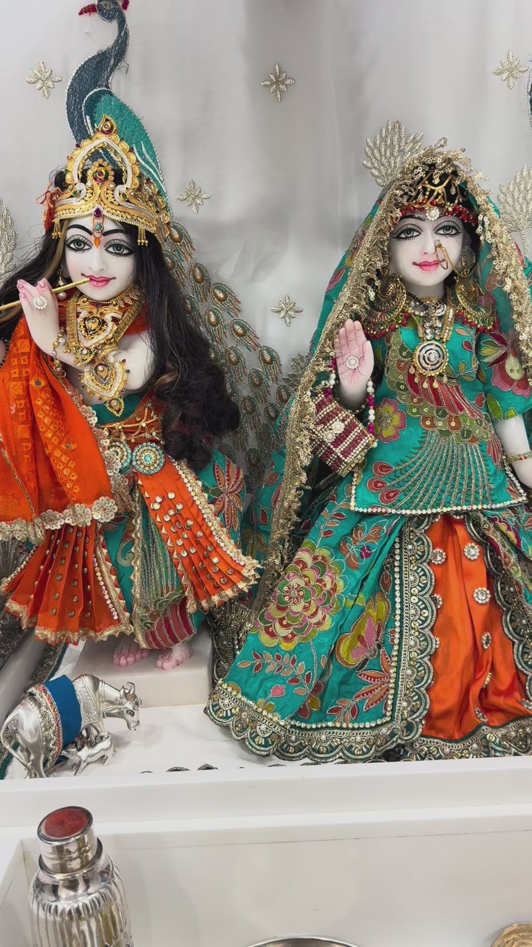 Load video: 🌟 Radha Krishna (teal with orange)