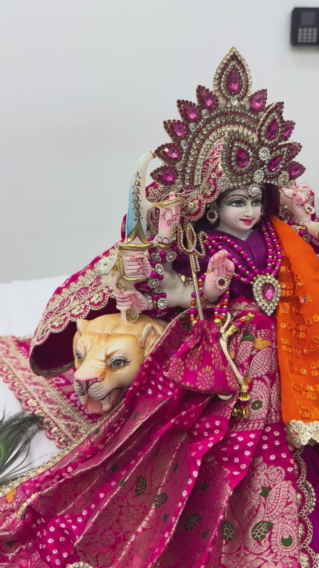 Load video: 🌟 Mata Rani (magenta with mirror work)