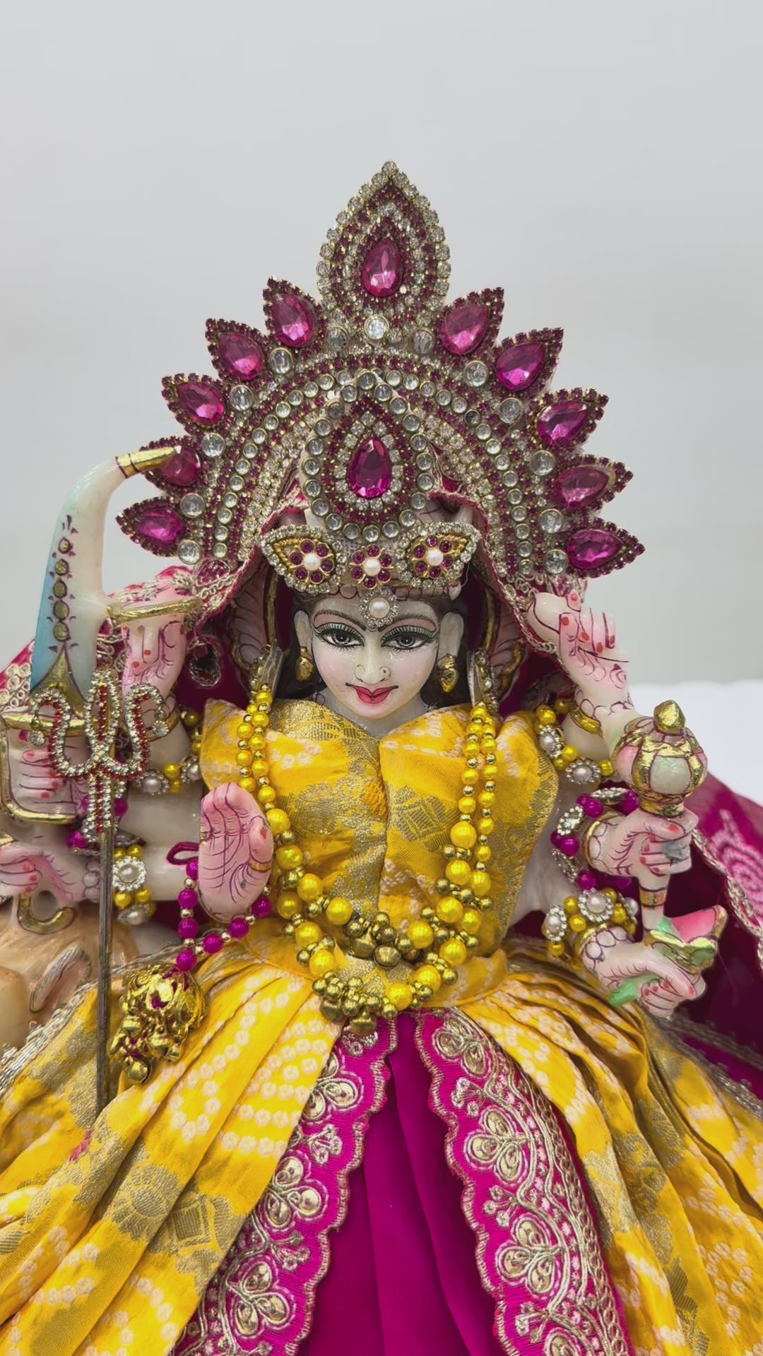 Load video: 🌟 Mata Rani (yellow with pink mukut)