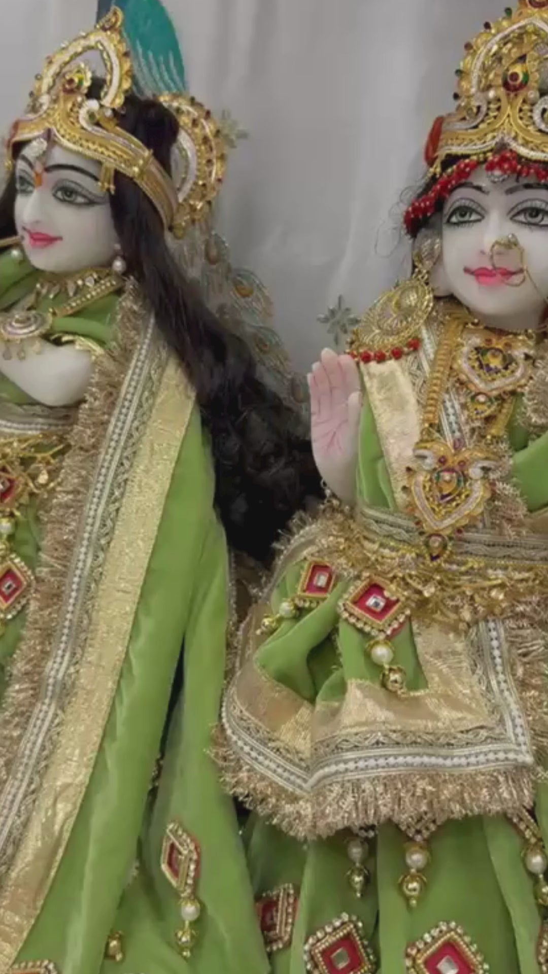 Load video: 🌟 Radha Krishna Poshak Set (Rich Green Colour)
