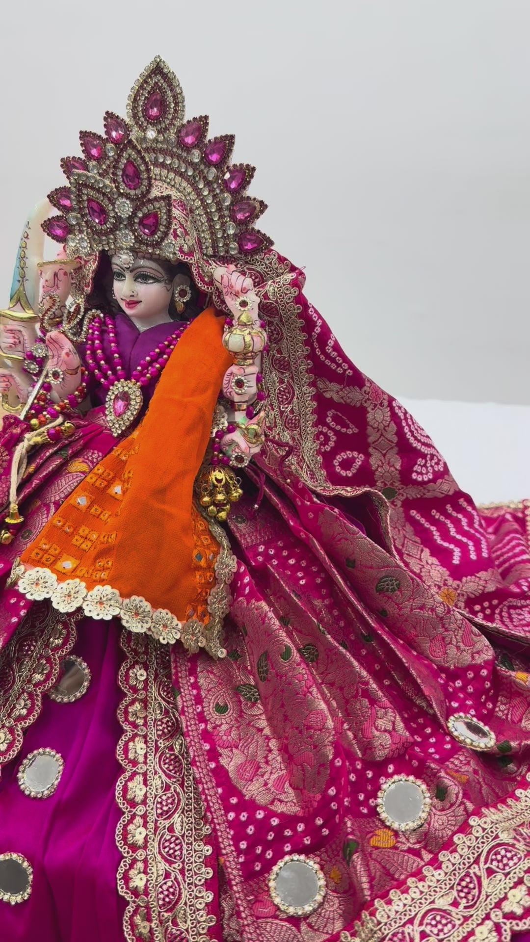 Load video: 🌟 Mata Rani (magenta with mirror work)