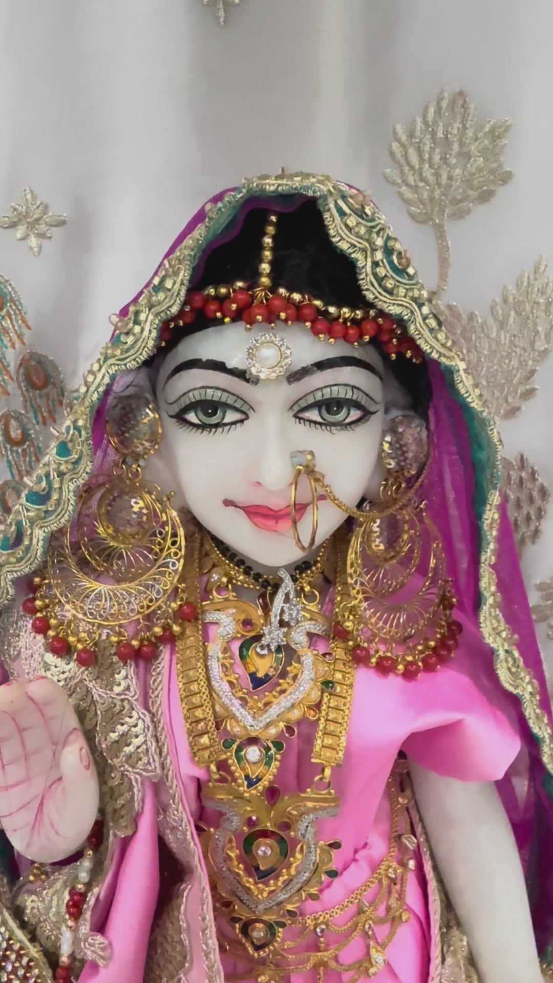 Load video: 🌟 Radha Krishna (light pink with mirror work)