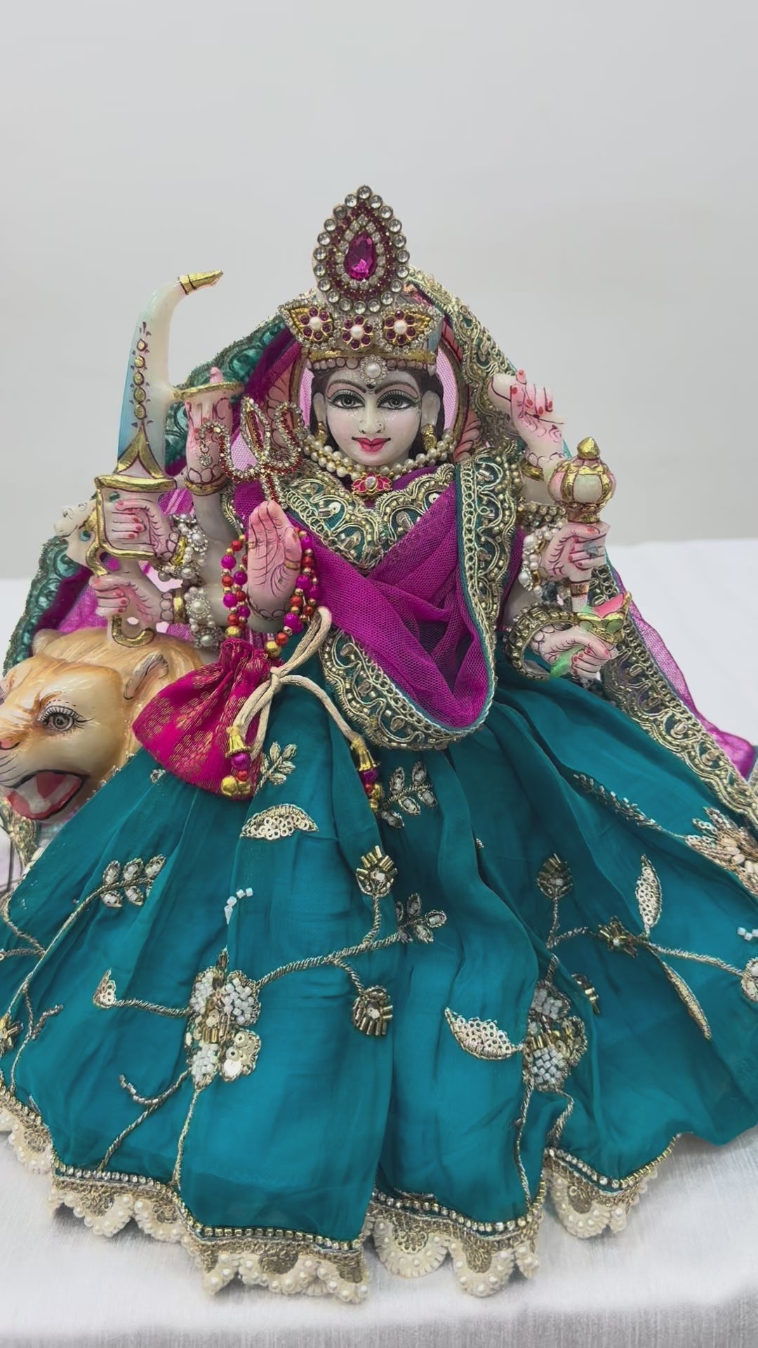 Load video: 🌟 Mata Rani (teal colour with pink contrast)