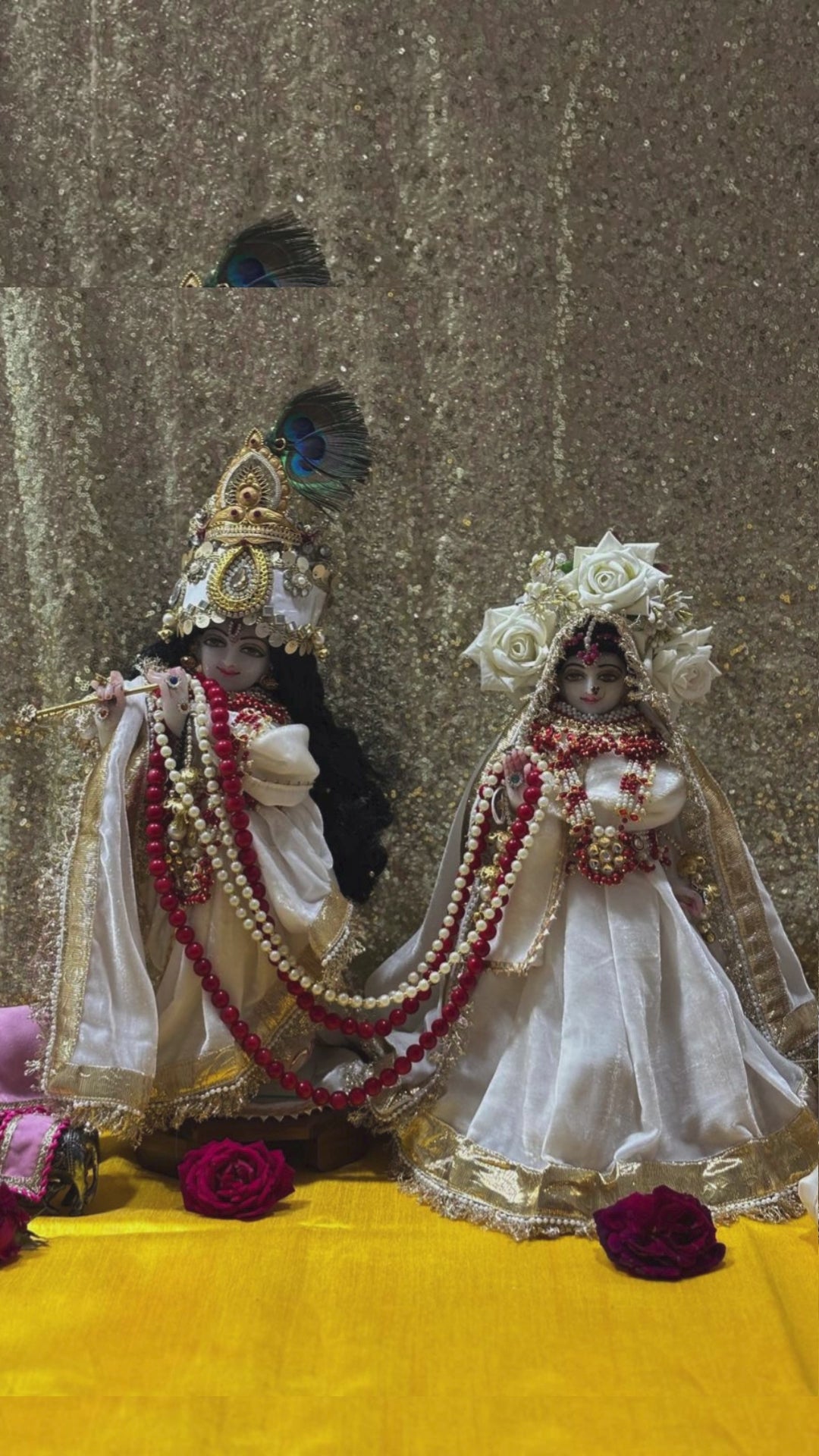 Load video: Radha Krishna Regular Poshak Set (for 14"-18")