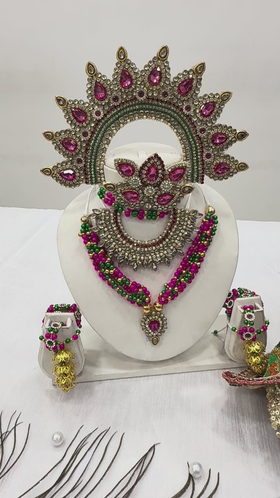 Load video: 🌟 Mata Rani (Dark Pink &amp; Dark Green)