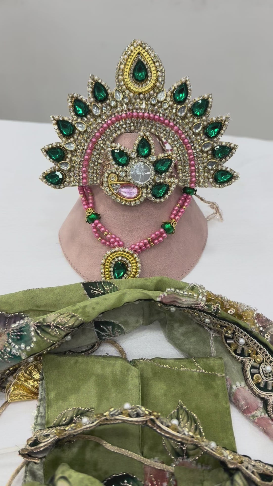 Load video: 🌟 Gauri Shankar (Light green)