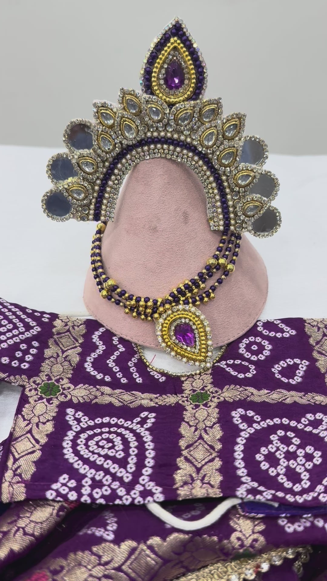 Load video: 🌟 Gauri Shankar (purple)