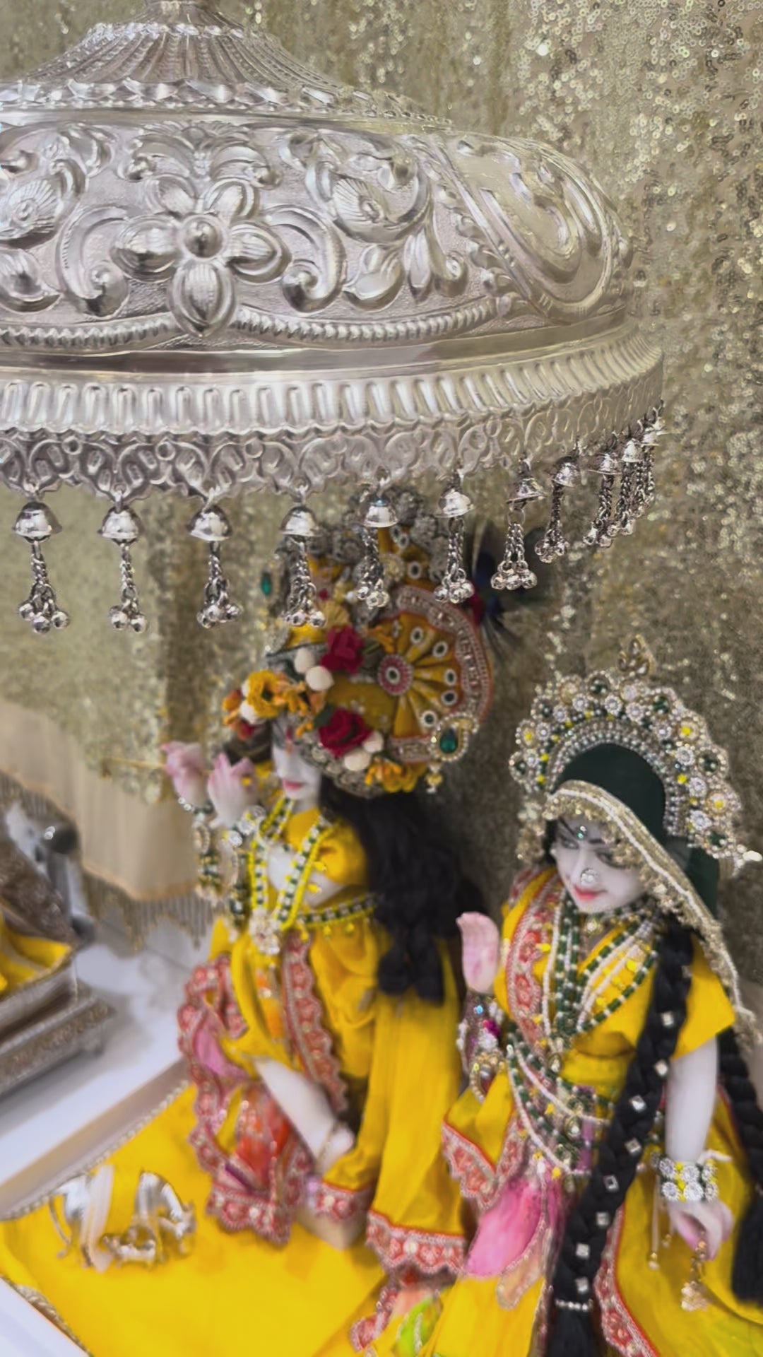 Load video: 🌟 Radha Krishna (Yellow with orange border)