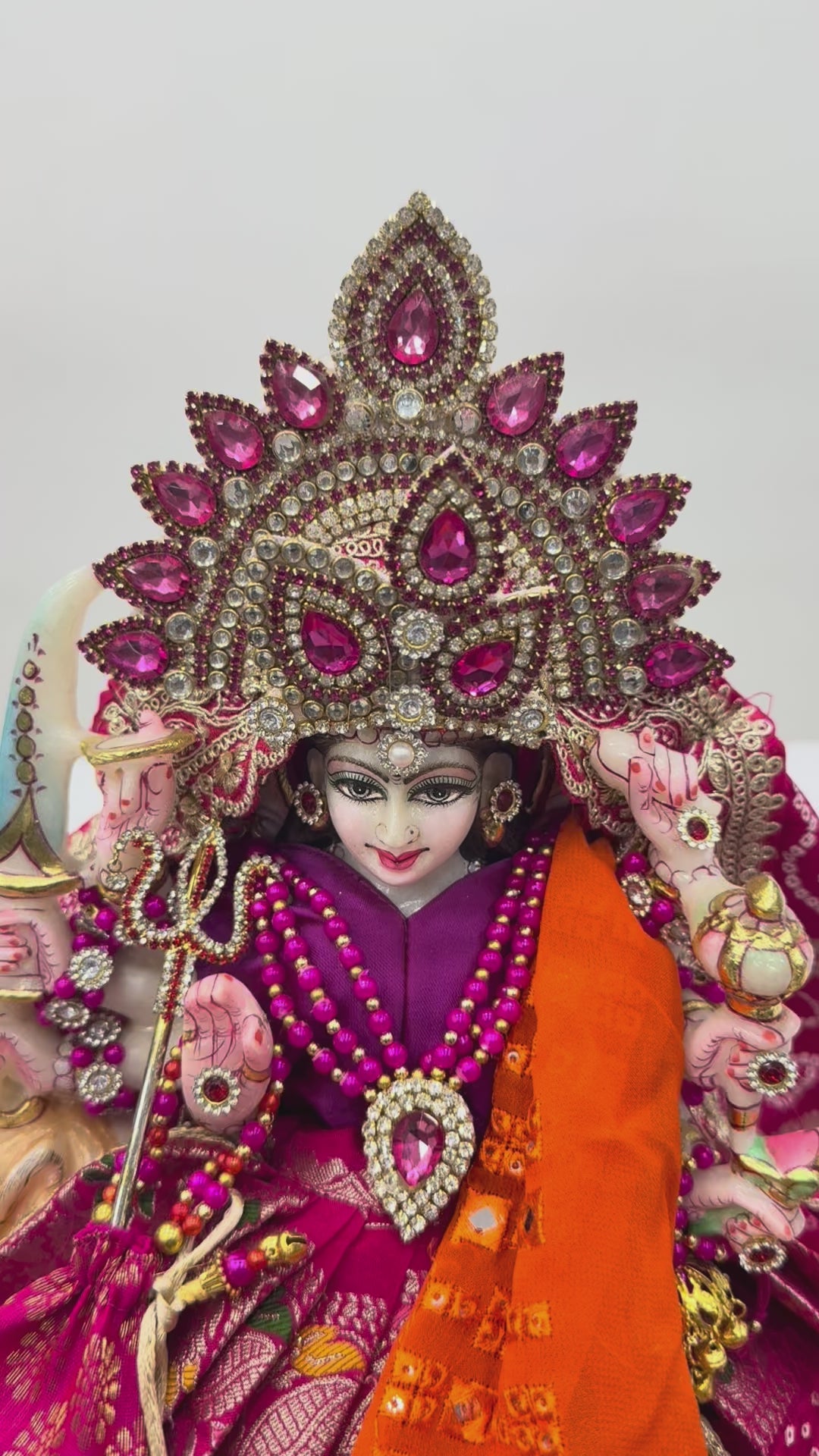 Load video: 🌟 Mata Rani (magenta with mirror work)